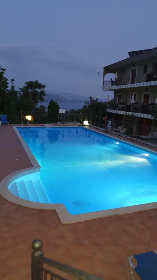 Bella Vista Hotel Studios & Apartments Parga Buitenkant foto